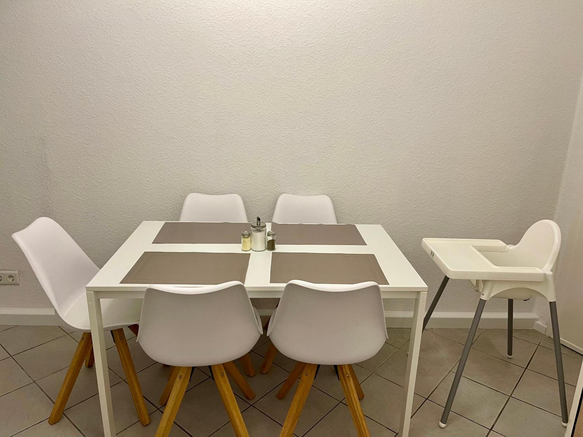 Raha Apartments - Ihr Komfortables Zuhause - Garten - Vollausstattung - Balkon - Parkplatz 卡塞尔 外观 照片
