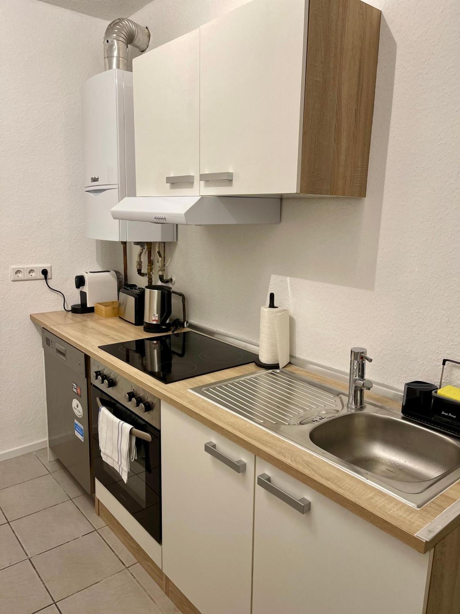 Raha Apartments - Ihr Komfortables Zuhause - Garten - Vollausstattung - Balkon - Parkplatz 卡塞尔 外观 照片