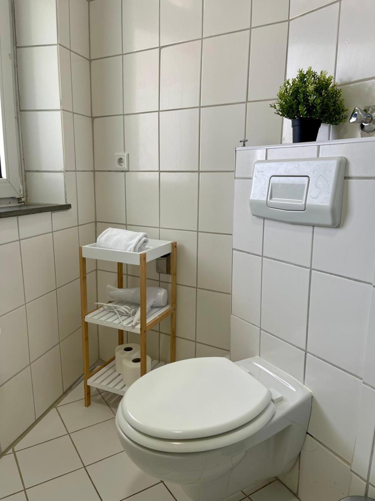 Raha Apartments - Ihr Komfortables Zuhause - Garten - Vollausstattung - Balkon - Parkplatz 卡塞尔 外观 照片